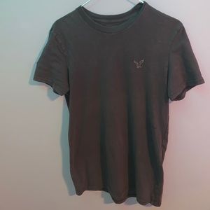 men’s American eagle xs t shirt.